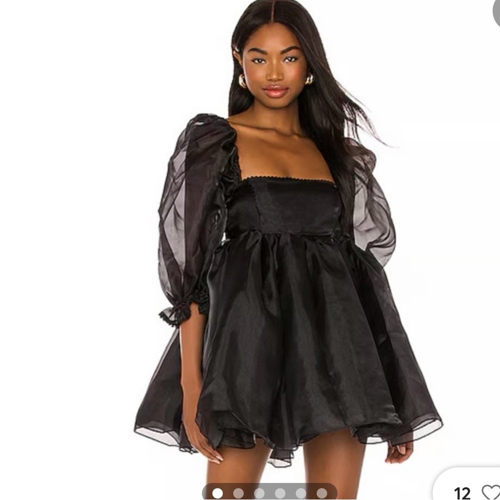 BNWT ADORABLE Selkie Caviar Puff Dress Size S